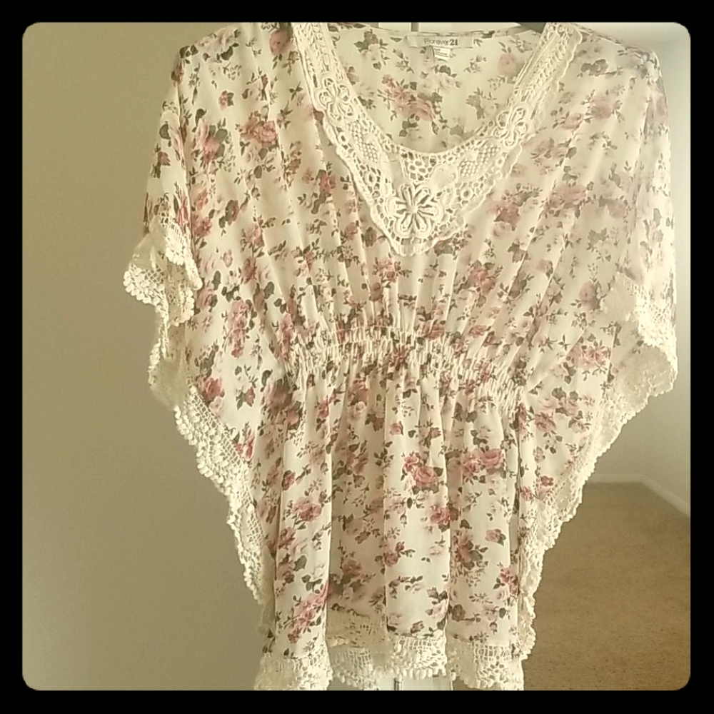 4/$25 Forever 21 flower blouse top